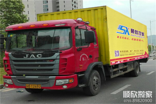 深圳搬家公司尾板车